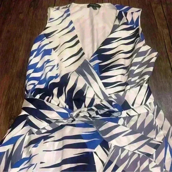 Banana Republic White Blue Drapey Layered V-Neck Dress Size 12 Pockets Abstract - Picture 2 of 4
